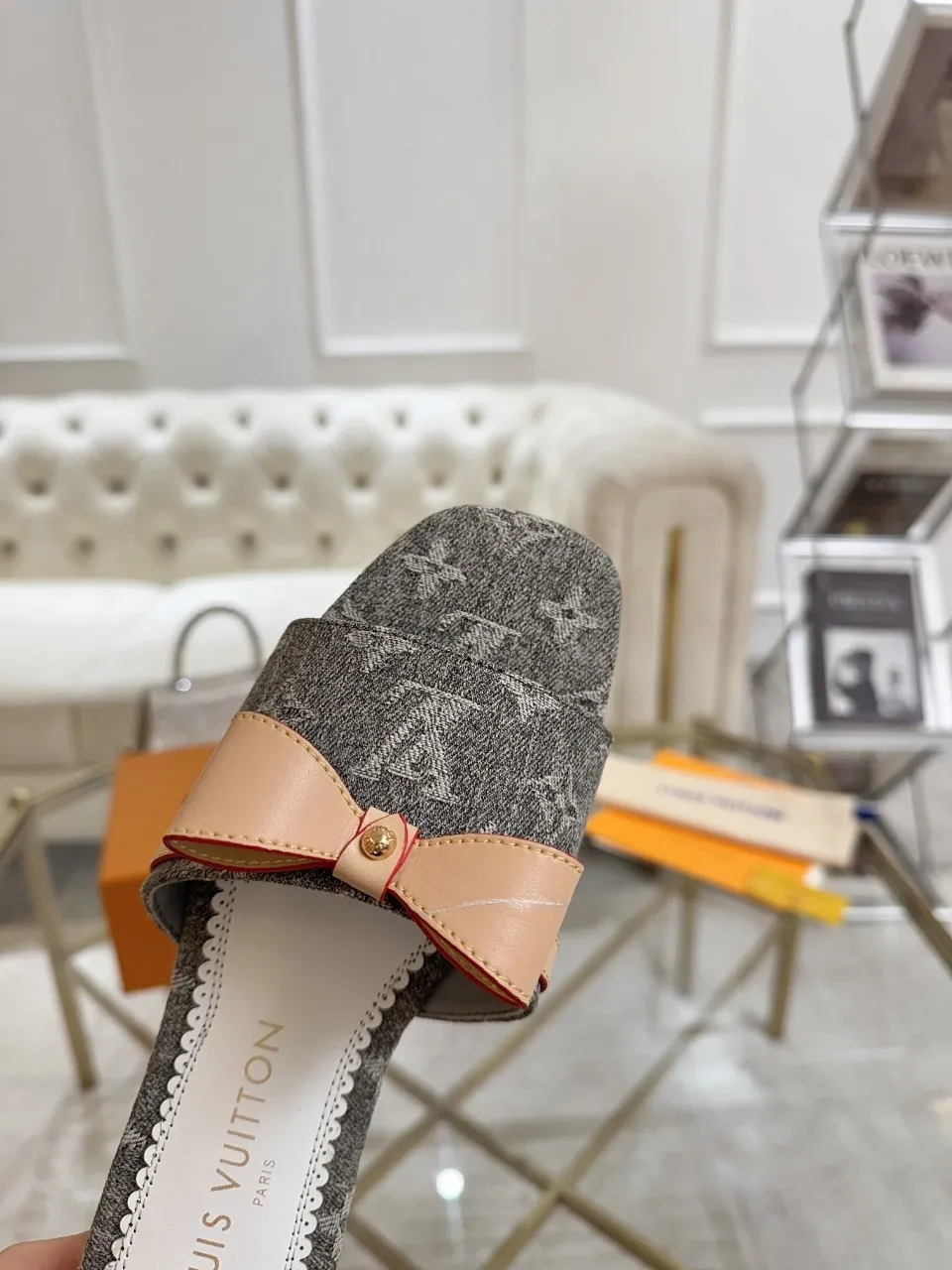 👟👟Ex-factory price 340👟👟 Genuine leather sole +40 Lv denim jacquard slippers, ex-factory price 70-43 Leather sole +40